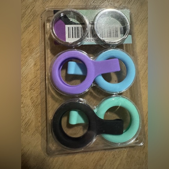 ThingsBag Airtags 4 Pack Holder Keychain, Silicone GPS Case Key Ring - Picture 2 of 2